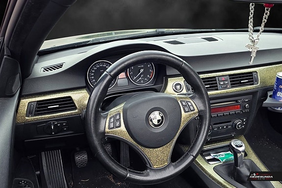 BMW 335i 11 of 16