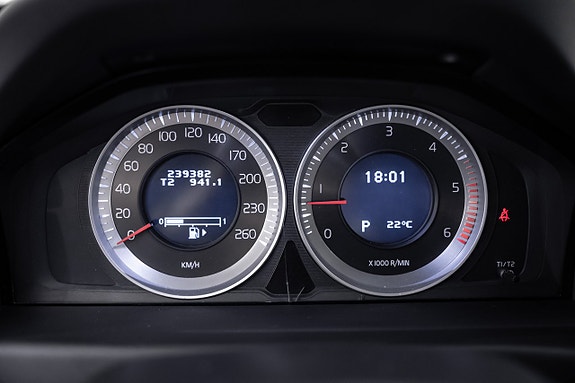 Volvo V70 19 of 26
