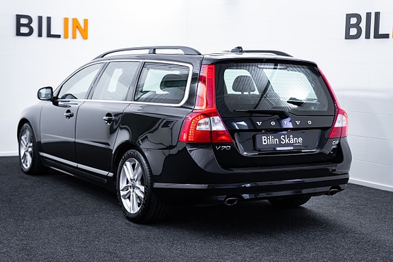 Volvo V70 8 of 26