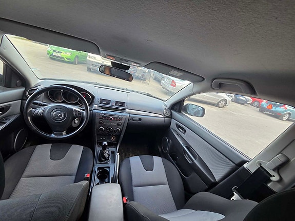 Mazda 3 9 of 12