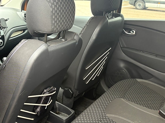 Renault Captur 5 of 7