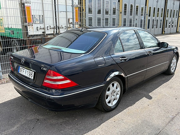 Mercedes-Benz S400 2 of 5