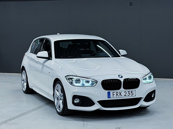 BMW 118d 4 of 14