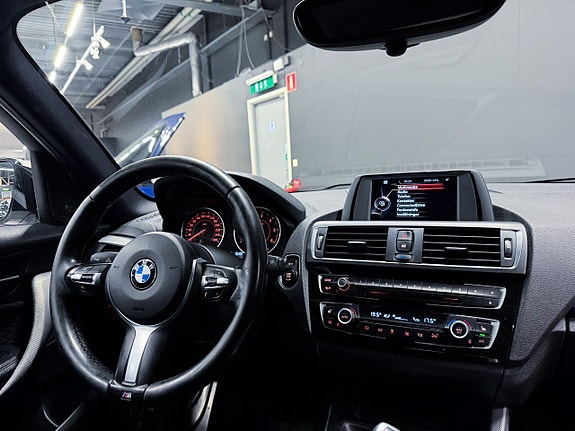 BMW 118d 9 of 14