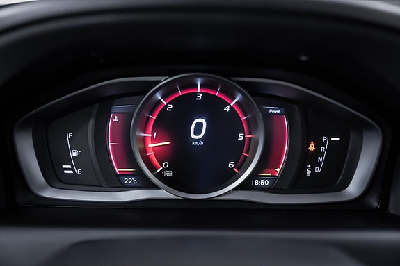 Volvo XC60 22 of 30