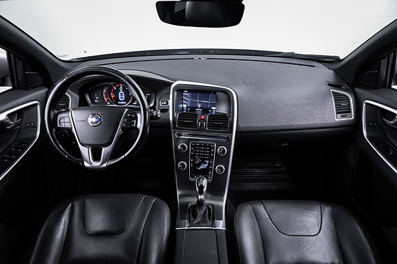 Volvo XC60 19 of 30