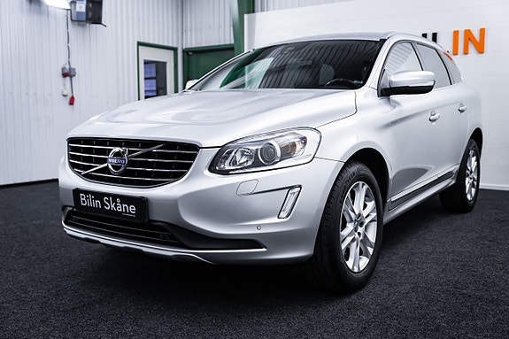 Volvo XC60 6 of 30
