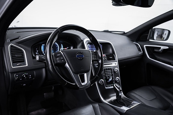 Volvo XC60 17 of 30