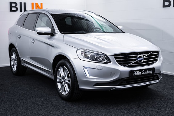 Volvo XC60 2 of 30