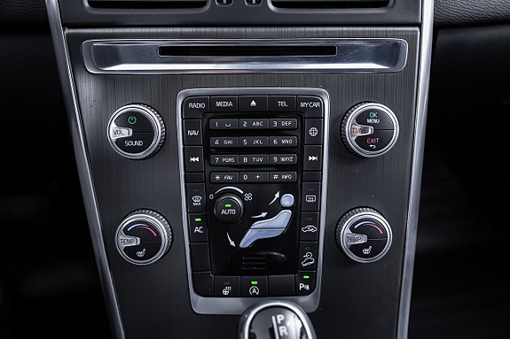 Volvo XC60 24 of 30
