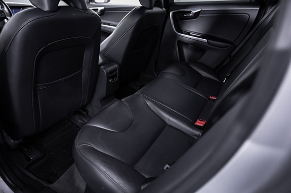Volvo XC60 29 of 30