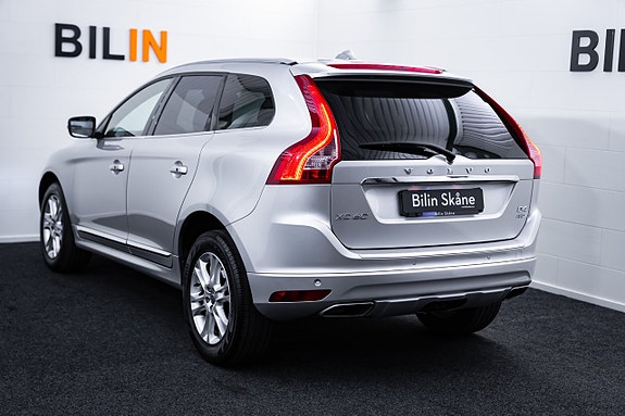 Volvo XC60 10 of 30