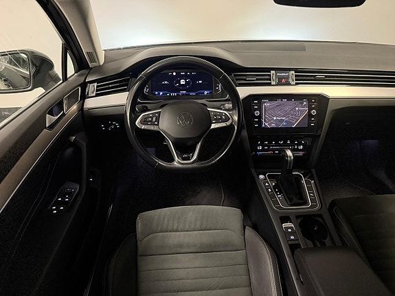 Volkswagen Passat 15 of 25