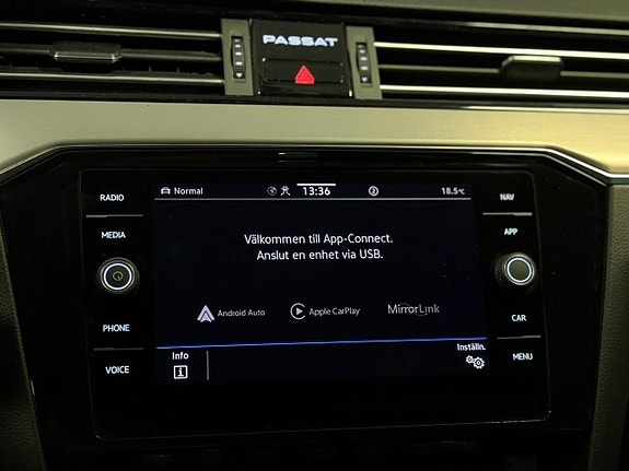 Volkswagen Passat 20 of 25