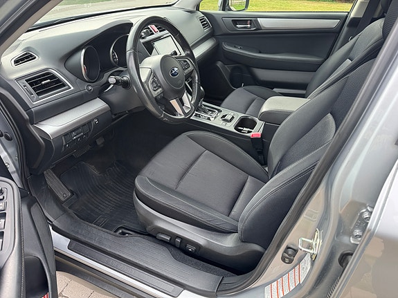 Subaru Outback 5 of 8