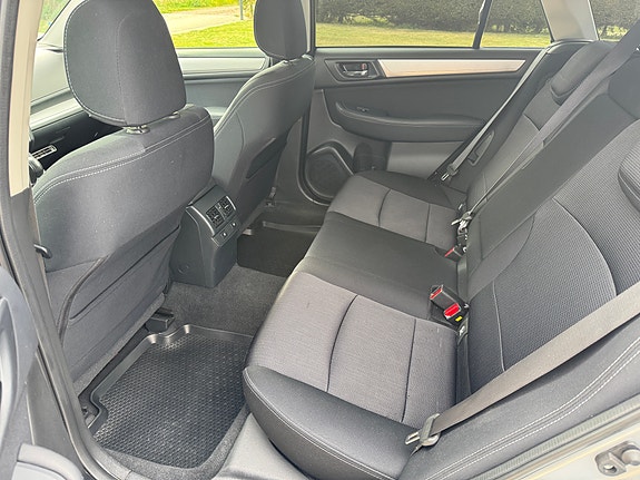 Subaru Outback 6 of 8