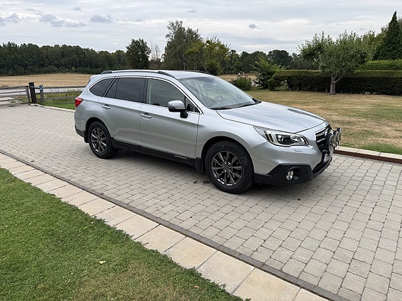 Subaru Outback 4 of 8