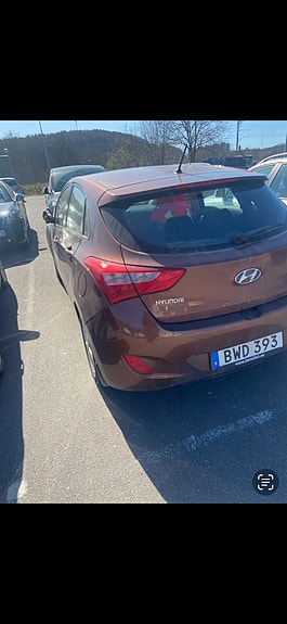 Hyundai i30 2 of 7