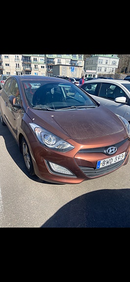 Hyundai i30 3 of 7