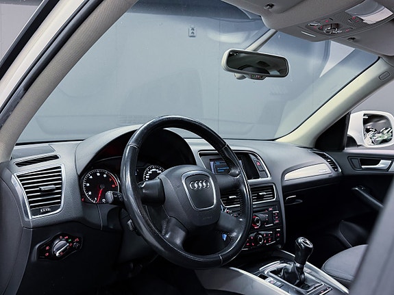 Audi Q5 8 of 12