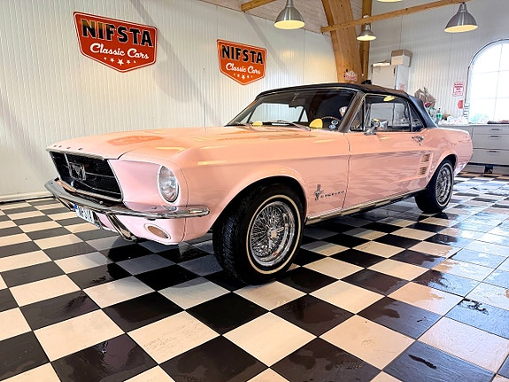 Ford Mustang 5 of 30