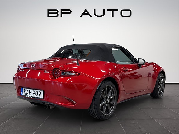 Mazda MX-5 7 of 20
