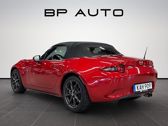 Mazda MX-5 5 of 20
