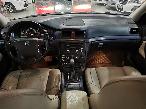 Volvo S80 17 of 18