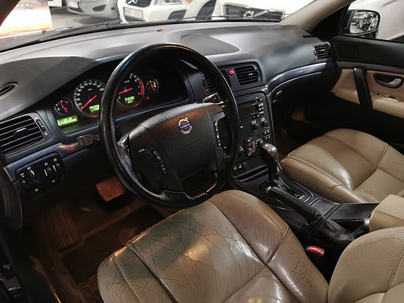Volvo S80 7 of 18