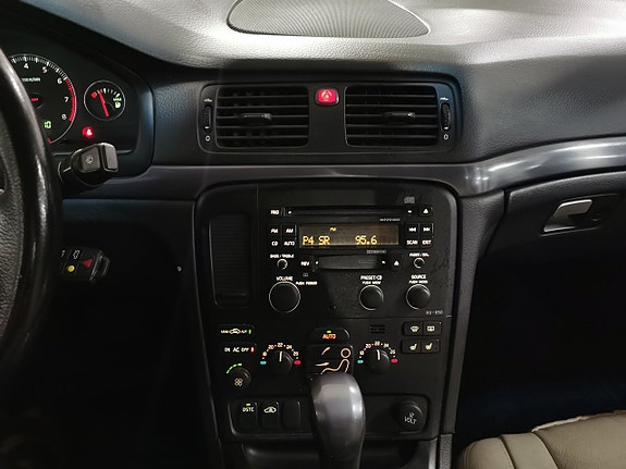 Volvo S80 16 of 18