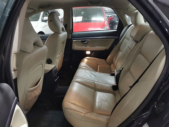 Volvo S80 12 of 18