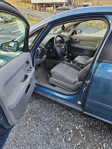Audi A2 6 of 10