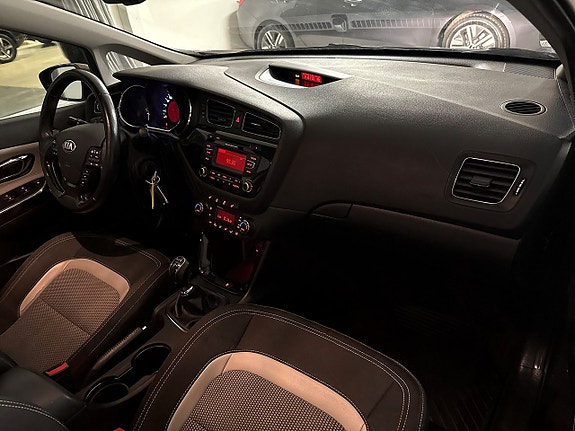 Kia Ceed 9 of 21