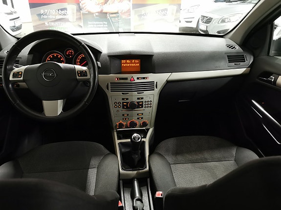Opel Astra 14 of 16
