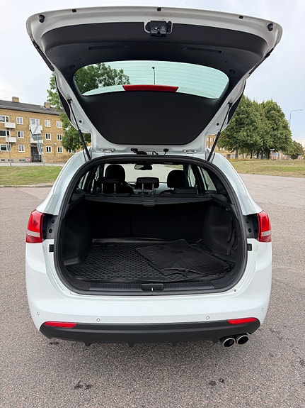 Kia Ceed 9 of 17