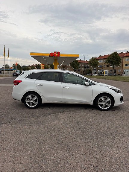 Kia Ceed 4 of 17