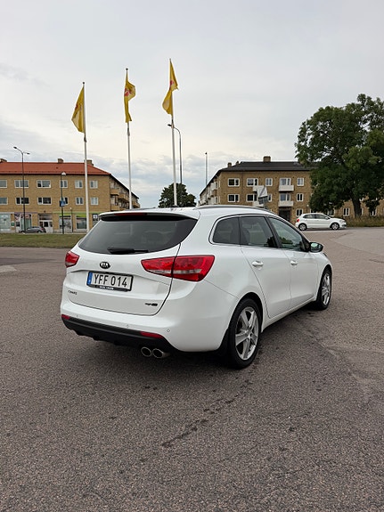 Kia Ceed 5 of 17