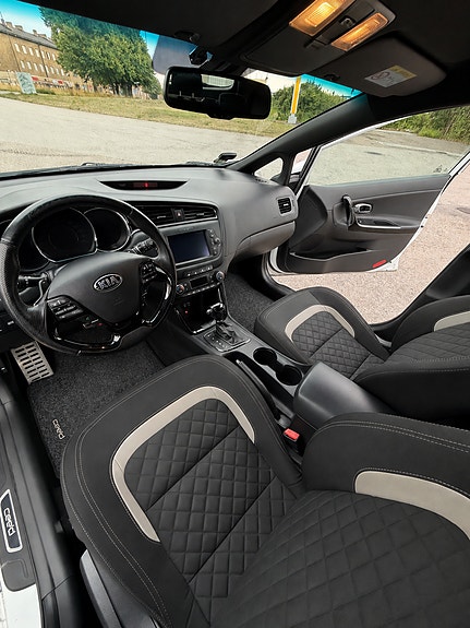 Kia Ceed 14 of 17