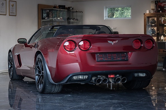 Chevrolet Corvette 5 of 30