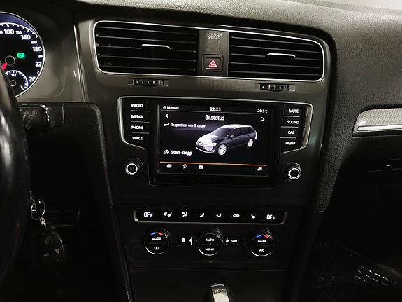 Volkswagen Golf Alltrack 18 of 22