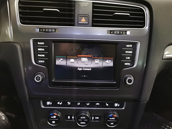 Volkswagen Golf Alltrack 20 of 22