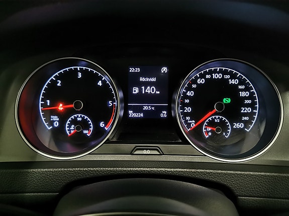 Volkswagen Golf Alltrack 14 of 22