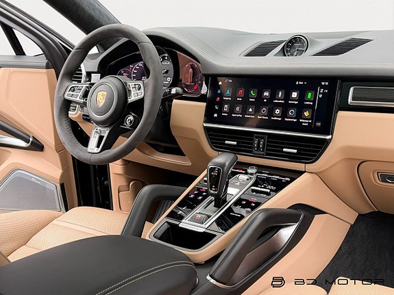 Porsche Cayenne Turbo S 19 of 26