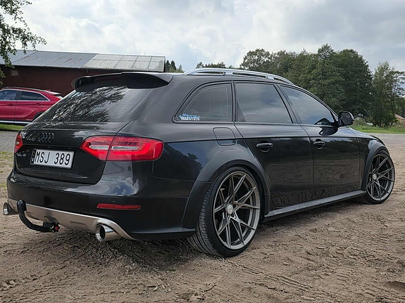Audi A4 allroad 4 of 13