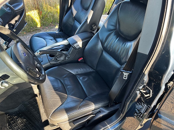 Volvo XC70 6 of 12
