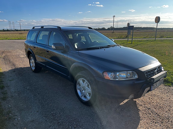 Volvo XC70 9 of 12