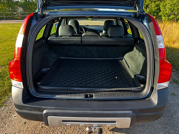 Volvo XC70 4 of 12