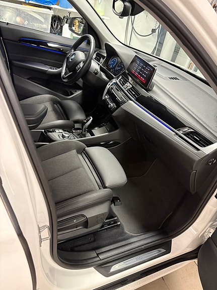 BMW X1 9 of 17