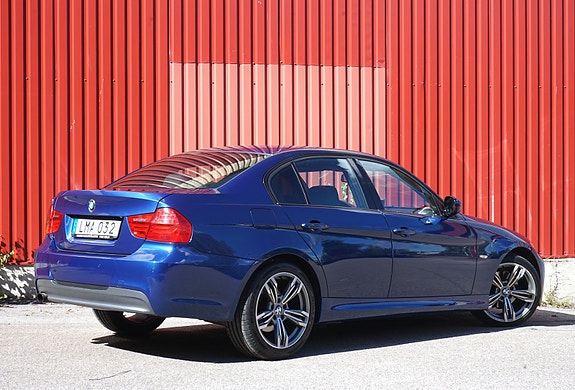 BMW 320d 4 of 10