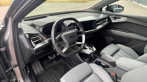 Audi Q4 e-tron 18 of 20
